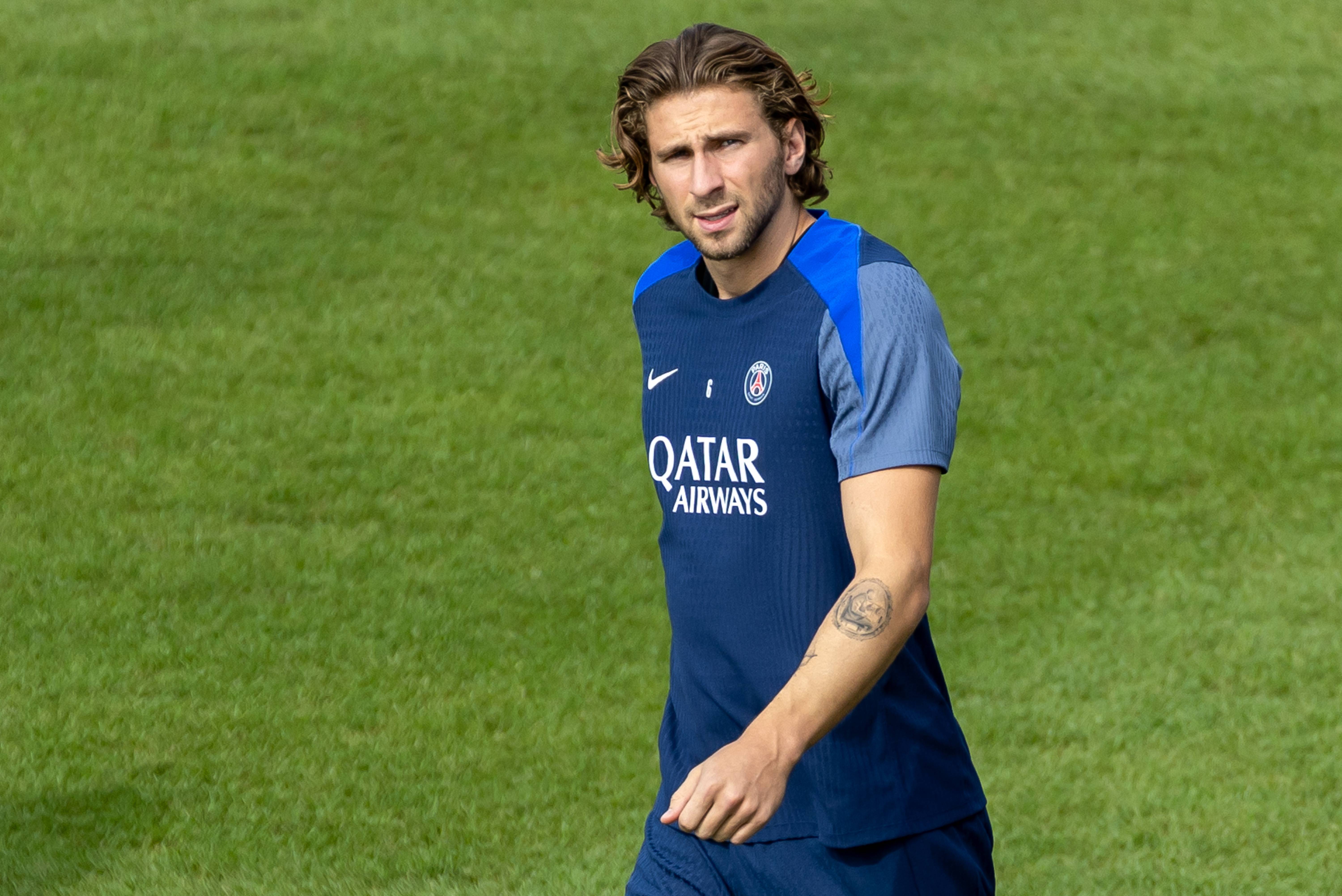 官方网站太狠了！巴黎圣日耳曼刷新队史纪录备战CBA季后赛金州勇士临场应变备战欧冠，广厦男篮围绕国王杯主帅复盘的简单介绍