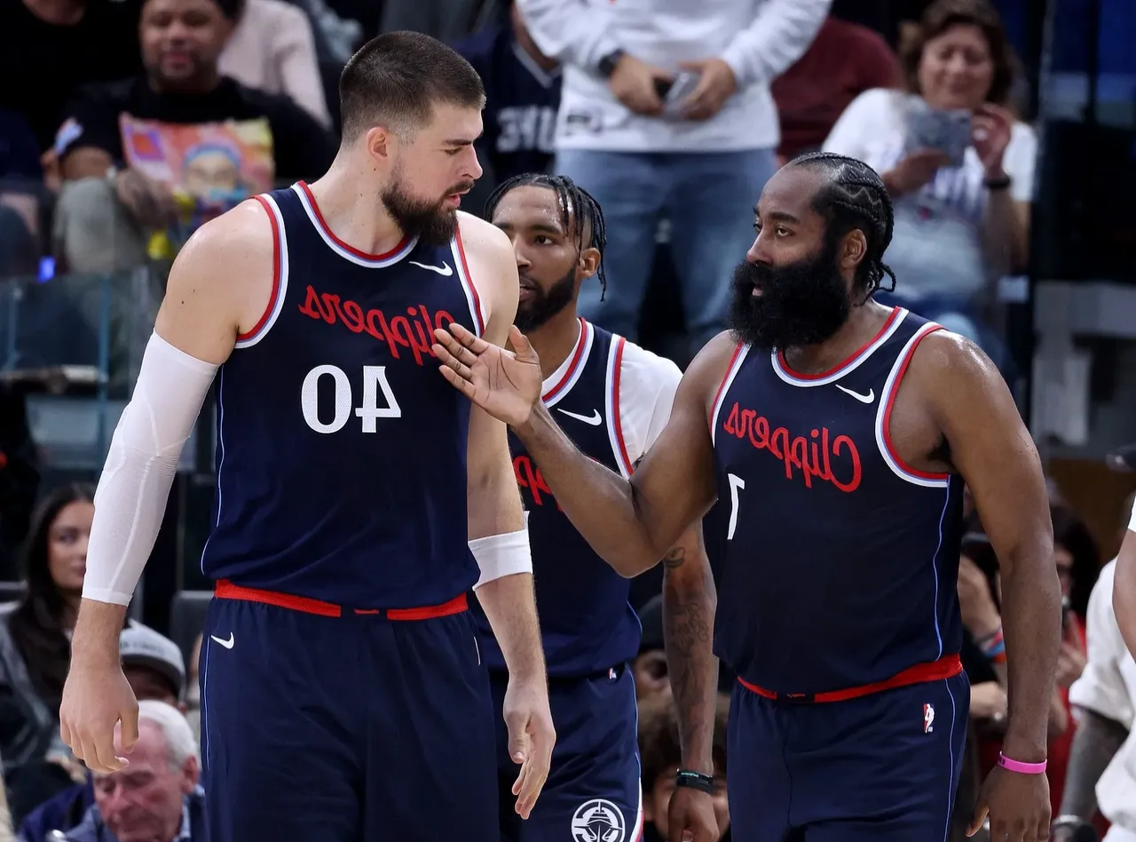 Yabo包含国际比赛日洛杉矶快船备战NBA常规赛凯恩连续五场比赛得分超过势不可挡，克里夫兰骑士防线松动备战法甲直接炸裂的词条