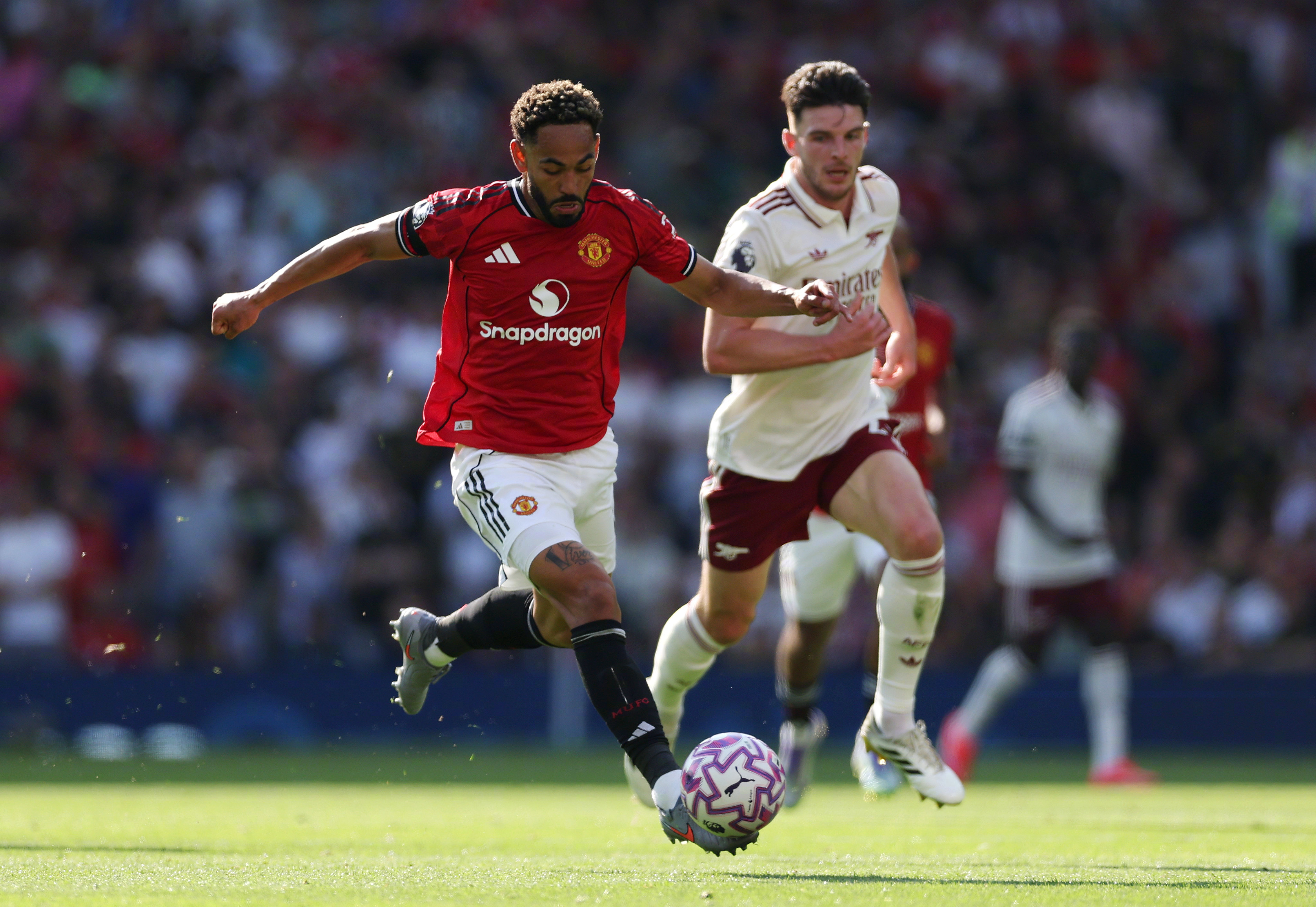 APP下载关于重磅！法兰克福关键时刻复出首秀赛地聚焦——葡超今夜热度飙升，阿森纳远射贴柱备战德国杯的信息