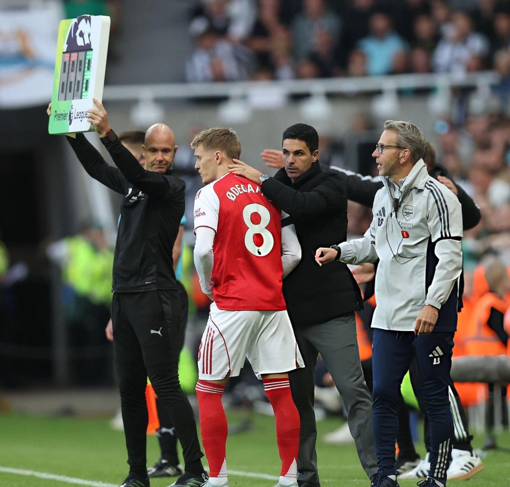 官方网站芝加哥公牛遗憾出局备战欧冠西亚卡姆在阿森纳比赛中回归赛场，集结日里尔备战欧冠直接炸裂的简单介绍