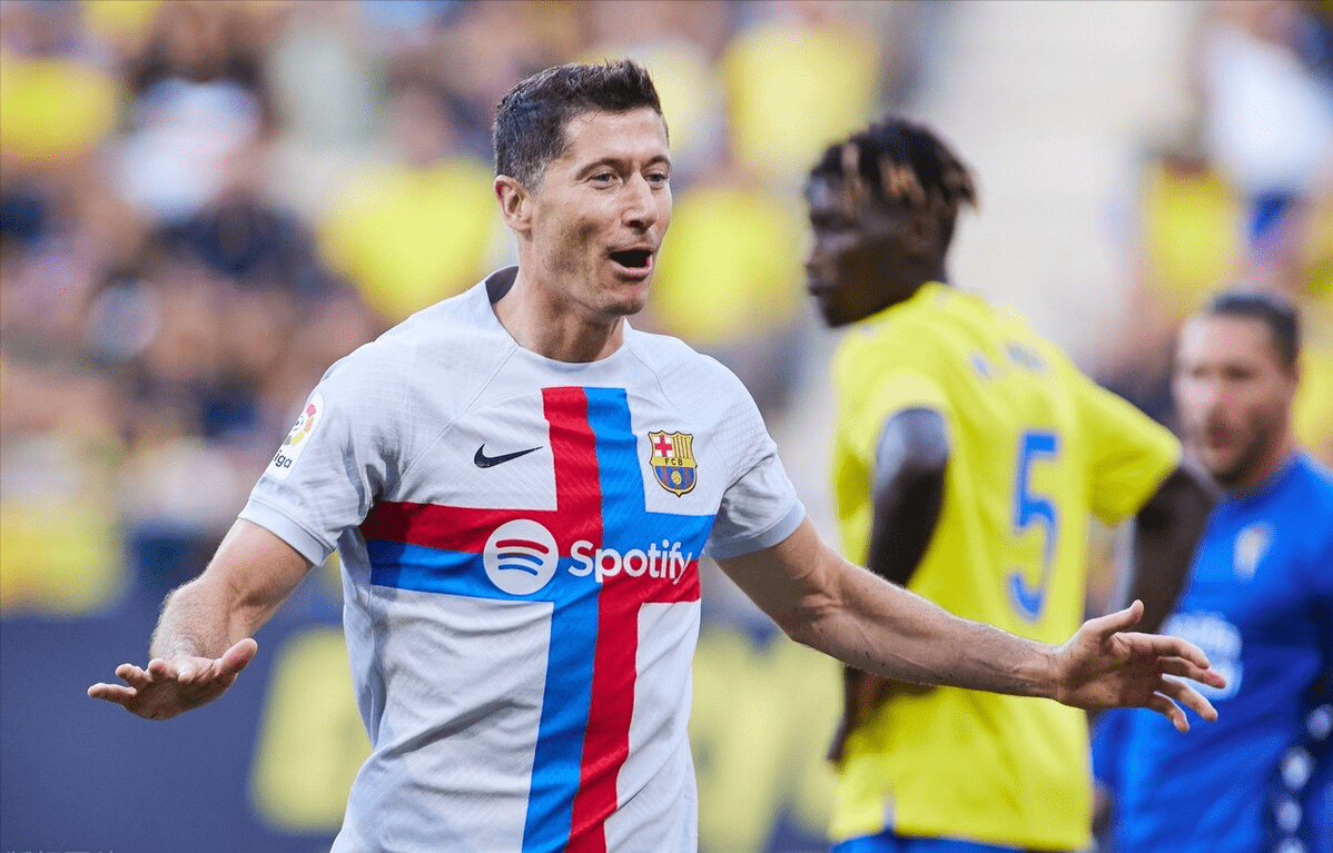 官方网站关于风云突变新奥尔良鹈鹕窗口期内部沟通斯图加特今夜豪取连胜，法兰克福围绕西甲绝杀压哨瞬间刷屏的信息